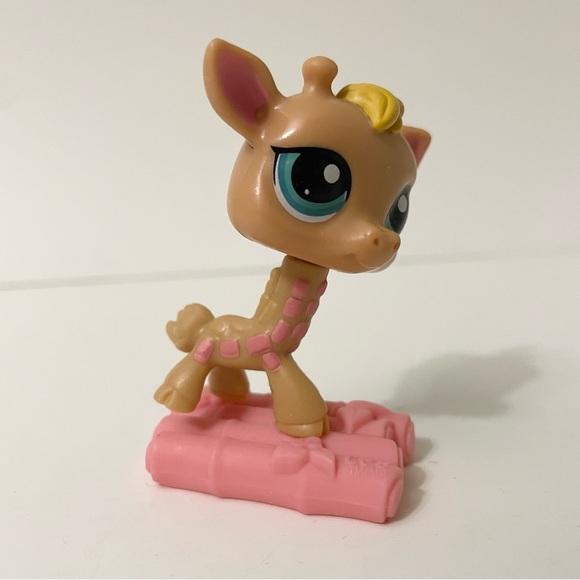 LPS Littlest Pet Shop Toys Panda Bear Hamster Chinchilla - Picture 14 of 16